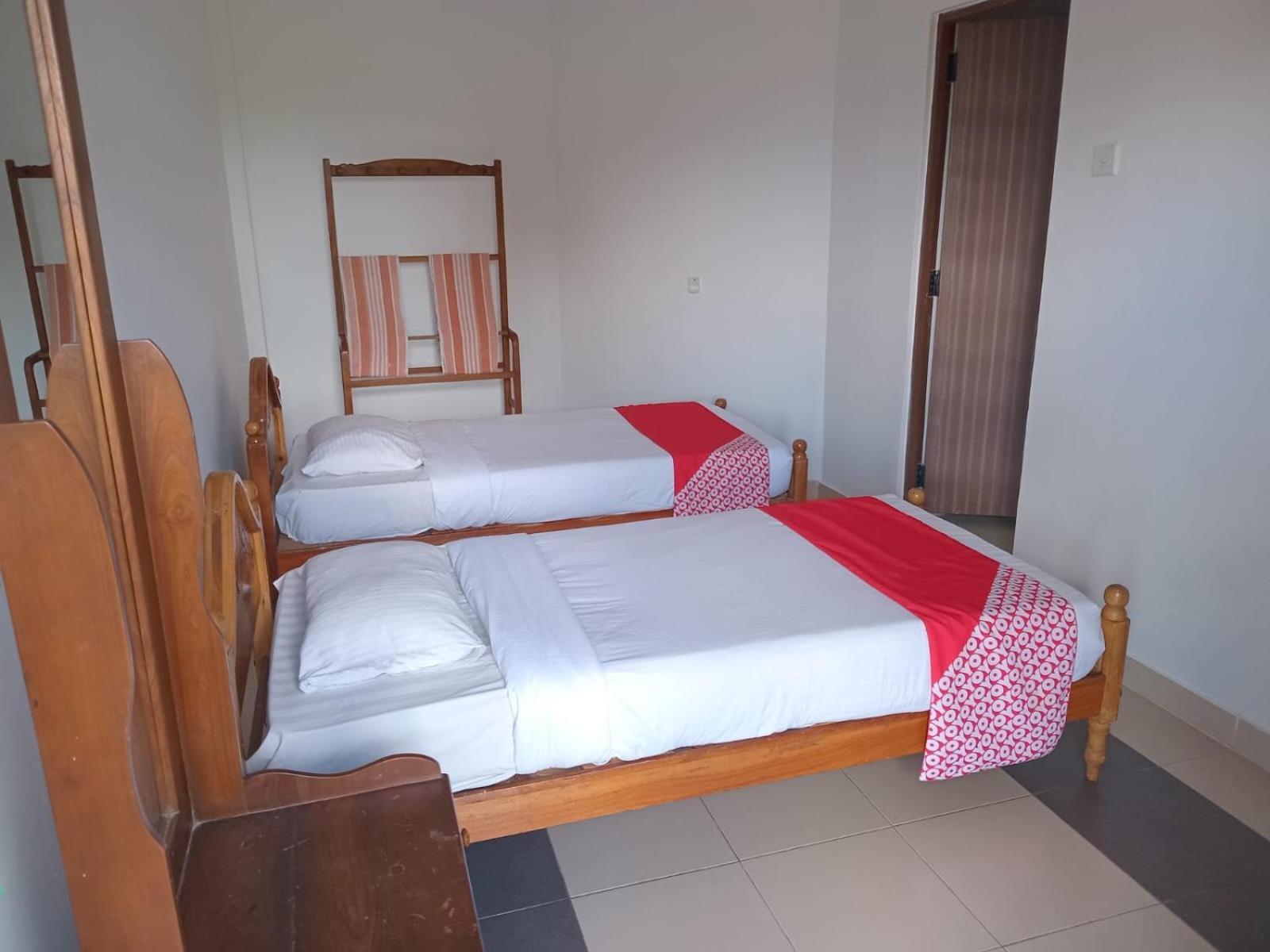 Blue Haven Guest House 캔디 외부 사진